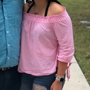 🌸Plaid off the shoulder top (worn once)